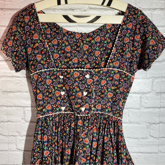 🎈SOLD❤️‍🩹Vintage Dress Maggi Stover 1950's Cute Vintage Dress Folk Art Pattern - Picture 1 of 16